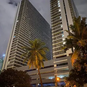 Apartment One Bedroom Unit Fame Residences, Manila